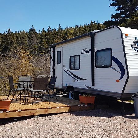 Moceanset Getaways-Beautiful Ocean, Mountain & Sunset Views, "Camping Experience" Dingwall Exteriör bild